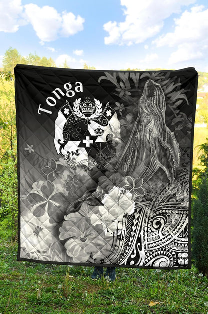 Tonga Premium Quilt - Humpback Whale with Tropical Flowers (White)