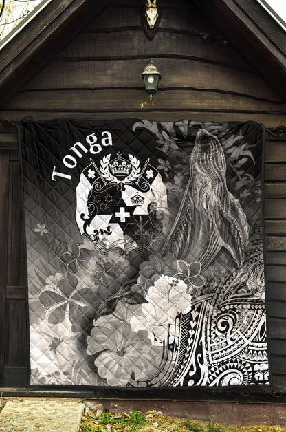 Tonga Premium Quilt - Humpback Whale with Tropical Flowers (White)