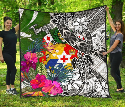 Tonga Premium Quilt White - Turtle Plumeria Banana Leaf