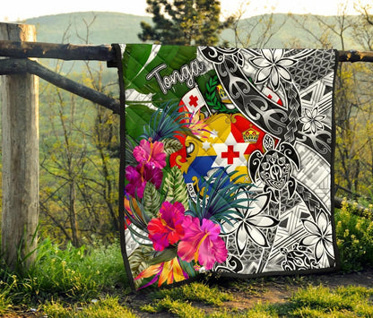 Tonga Premium Quilt White - Turtle Plumeria Banana Leaf