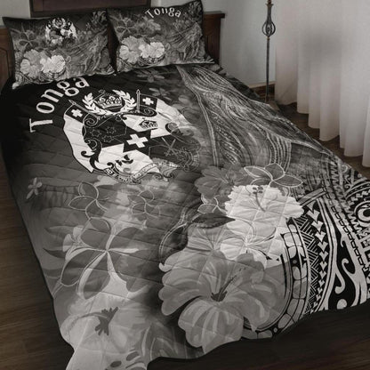 Tonga Quilt Bed Set - Humpback Whale with Tropical Flowers (White)