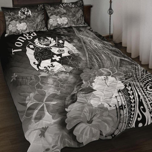 Tonga Quilt Bed Set - Humpback Whale with Tropical Flowers (White)