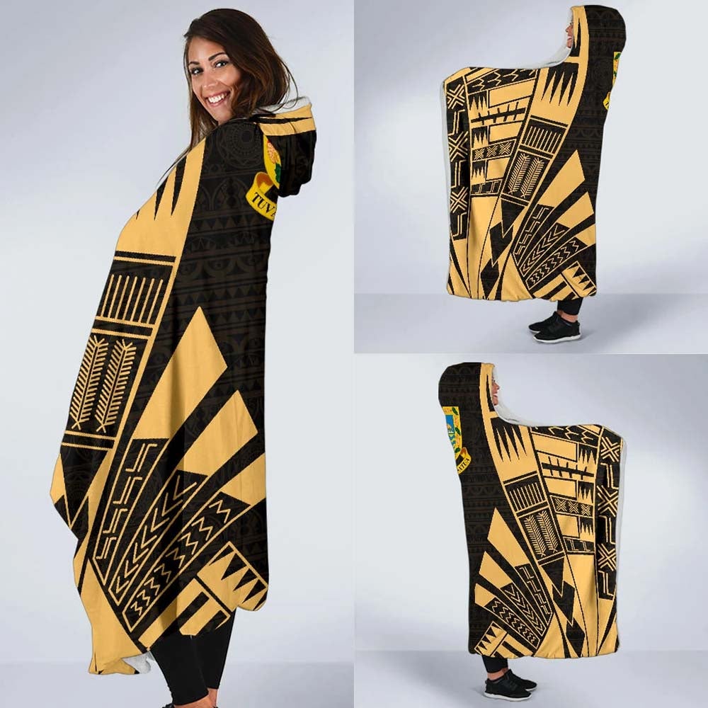 Tuvalu Hooded Blanket - Polynesian Tattoo Gold
