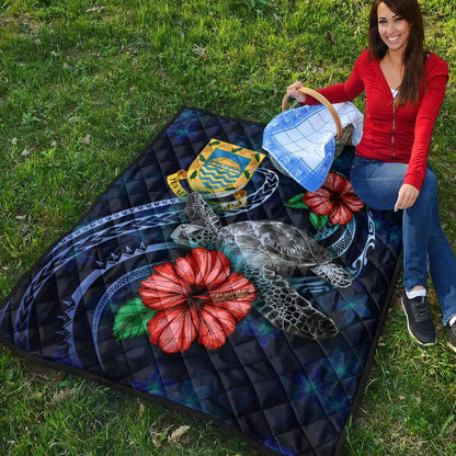 Tuvalu Polynesian Premium Quilt - Blue Turtle Hibiscus
