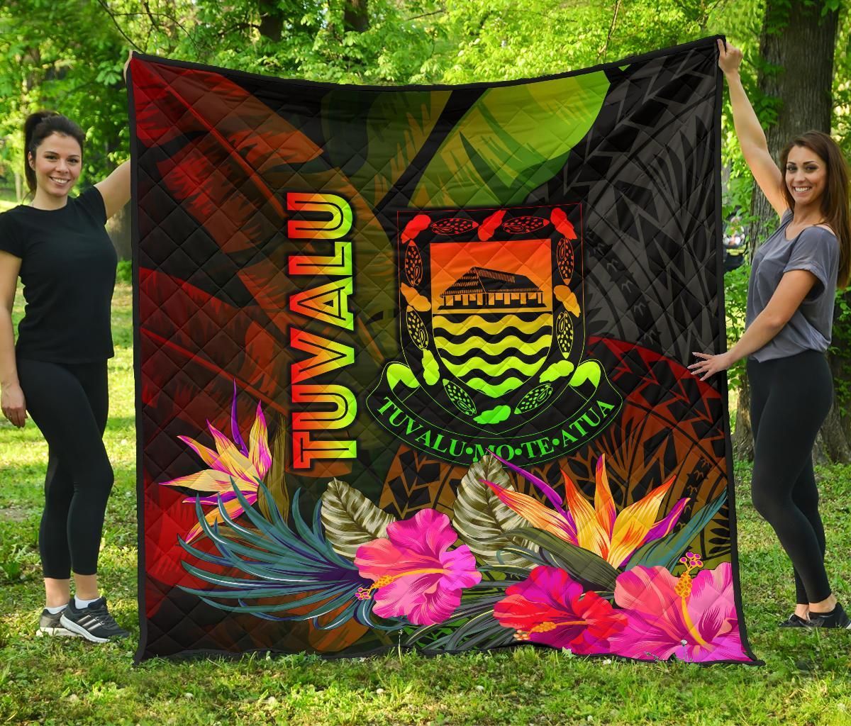 Tuvalu Polynesian Premium Quilt -  Hibiscus and Banana Leaves