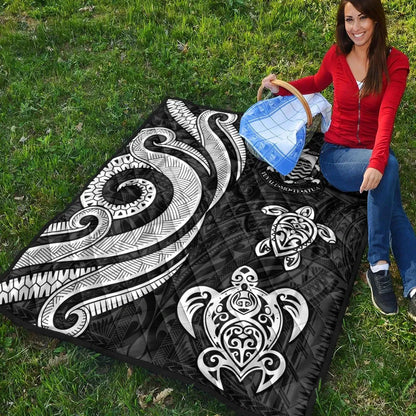 Tuvalu Premium Quilt - White Tentacle Turtle