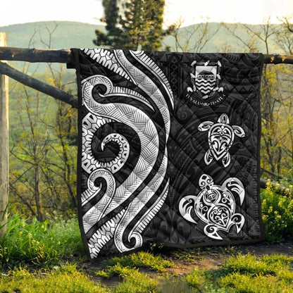 Tuvalu Premium Quilt - White Tentacle Turtle