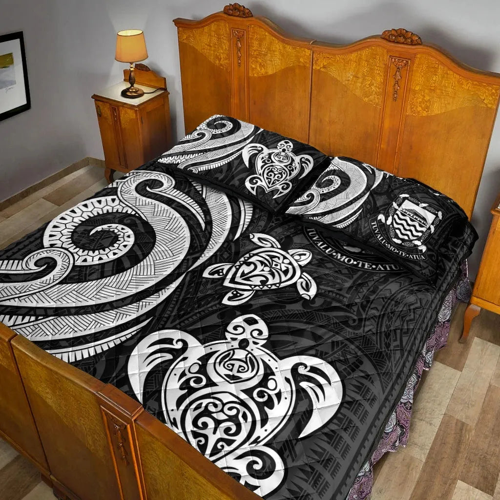 Tuvalu Quilt Bed Set - White Tentacle Turtle