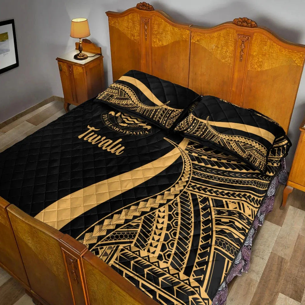 Tuvalu Quilt Bed Set - Gold Polynesian Tentacle Tribal Pattern