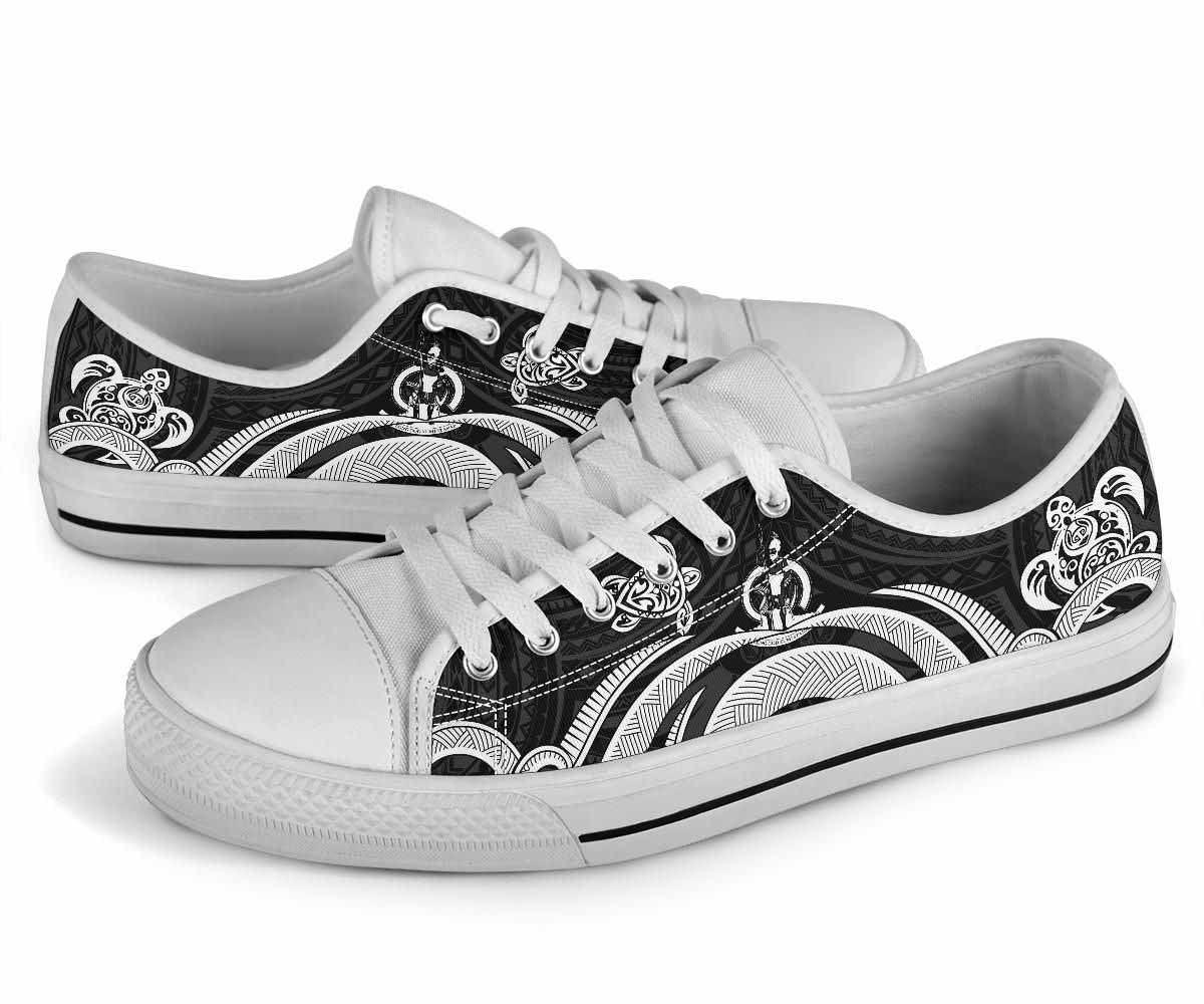 Vanuatu Low Top Canvas Shoes - White Tentacle Turtle