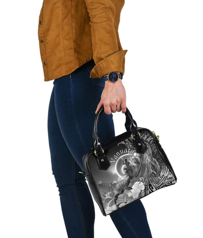 Vanuatu Shoulder Handbag - Humpback Whale With Tropical Flowers (White)