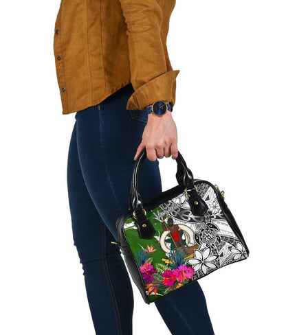 Vanuatu Shoulder Handbag White - Turtle Plumeria Banana Leaf