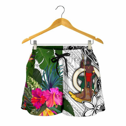 Vanuatu Women Shorts White - Turtle Plumeria Banana Leaf