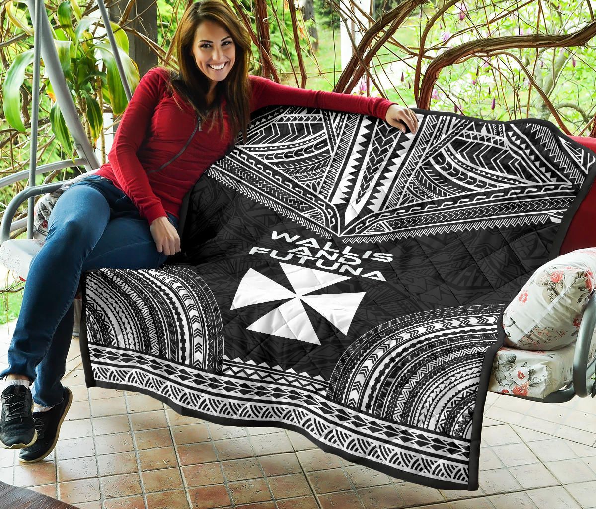 Wallis And Futuna Premium Quilt - Wallis And Futuna Coat Of Arms Polynesian Chief Black Version