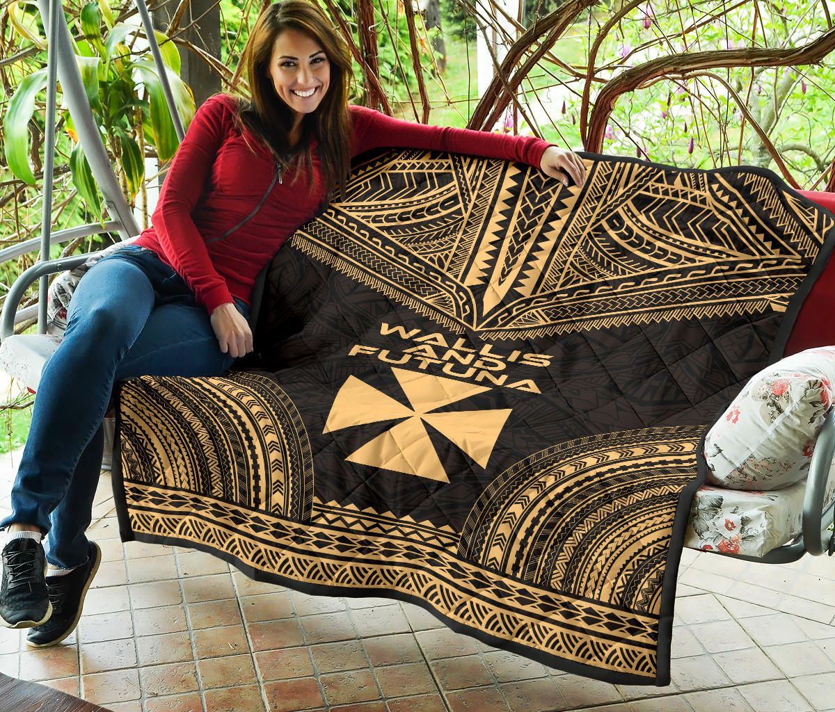 Wallis And Futuna Premium Quilt - Wallis And Futuna Coat Of Arms Polynesian Chief Gold Version