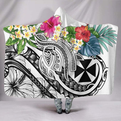 Wallis and Futuna Polynesian Hooded Blanket - Summer Plumeria (White)