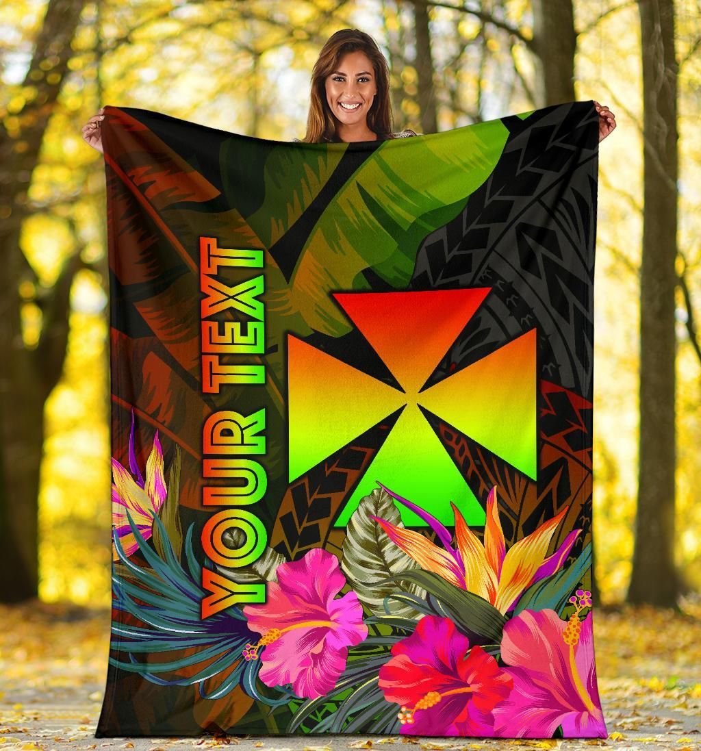 Wallis and Futuna Polynesian Personalised Premium Blanket - Hibiscus and Banana Leaves