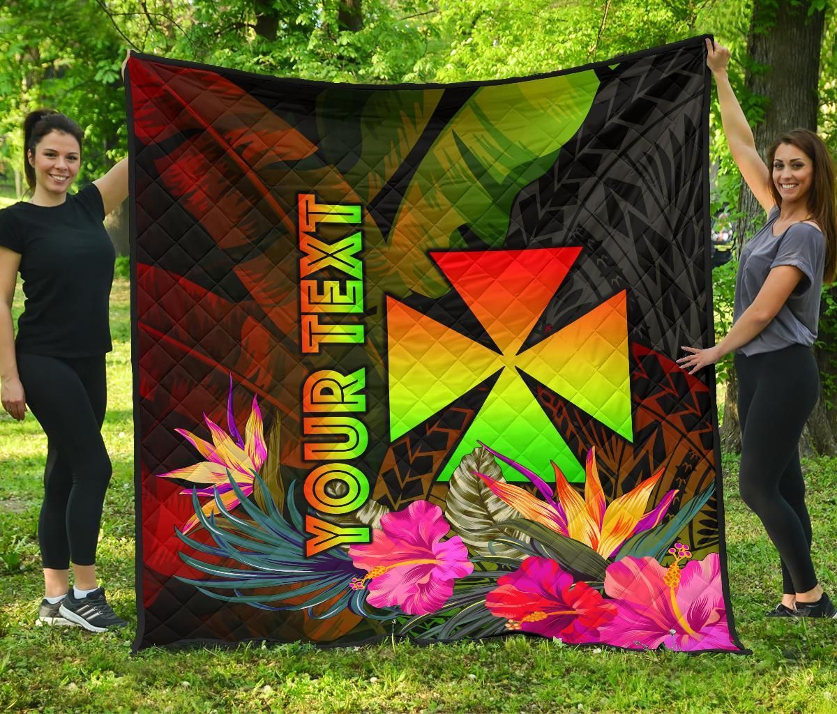 Wallis and Futuna Polynesian Personalised Premium Quilt - Hibiscus and Banana Leaves