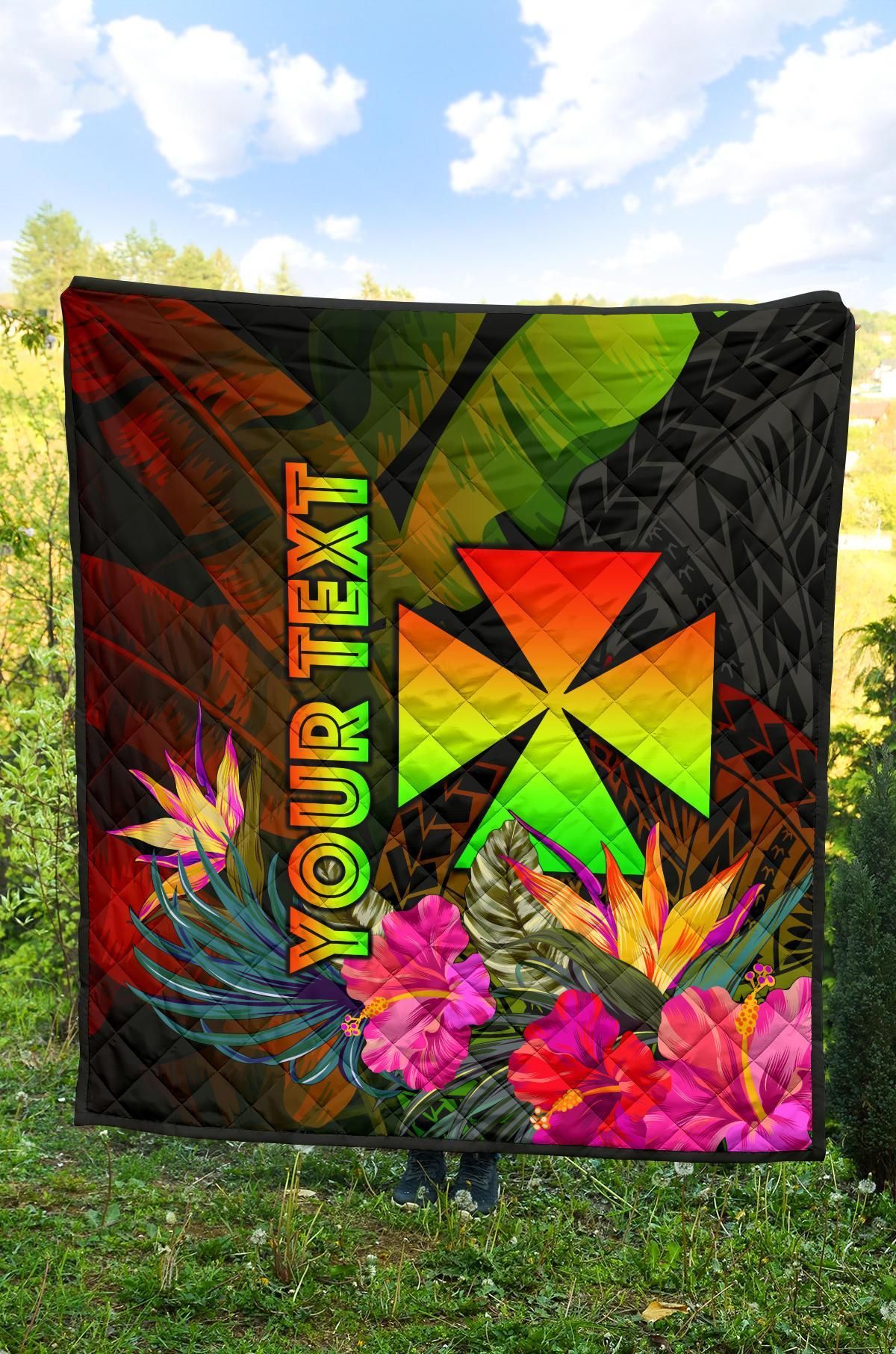 Wallis and Futuna Polynesian Personalised Premium Quilt - Hibiscus and Banana Leaves