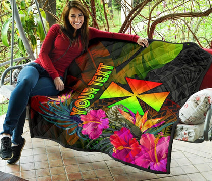 Wallis and Futuna Polynesian Personalised Premium Quilt - Hibiscus and Banana Leaves