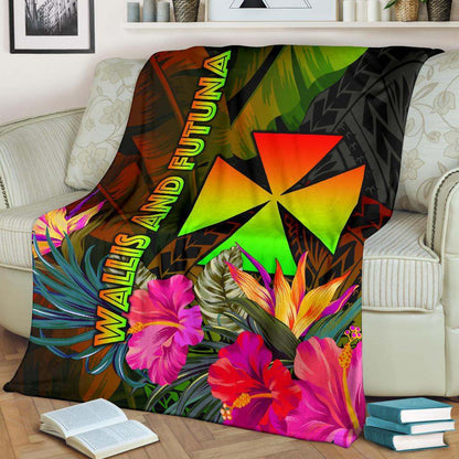Wallis and Futuna Polynesian Premium Blanket - Hibiscus and Banana Leaves