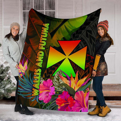 Wallis and Futuna Polynesian Premium Blanket - Hibiscus and Banana Leaves