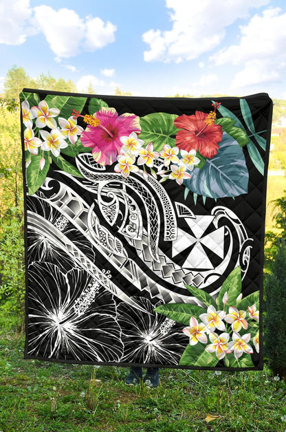 Wallis and Futuna Polynesian Premium Quilt - Summer Plumeria (Black)
