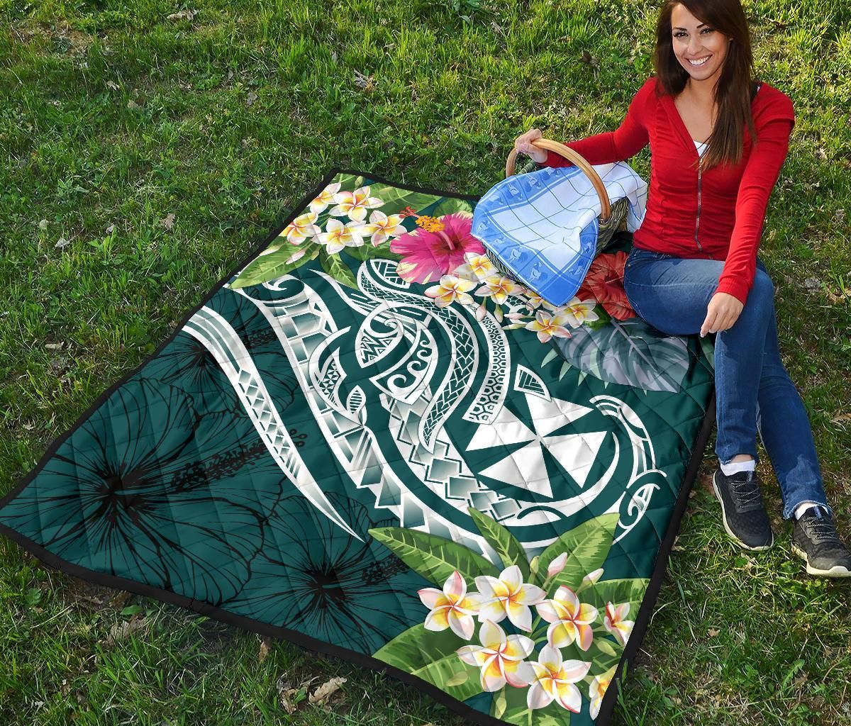 Wallis and Futuna Polynesian Premium Quilt - Summer Plumeria (Turquoise)