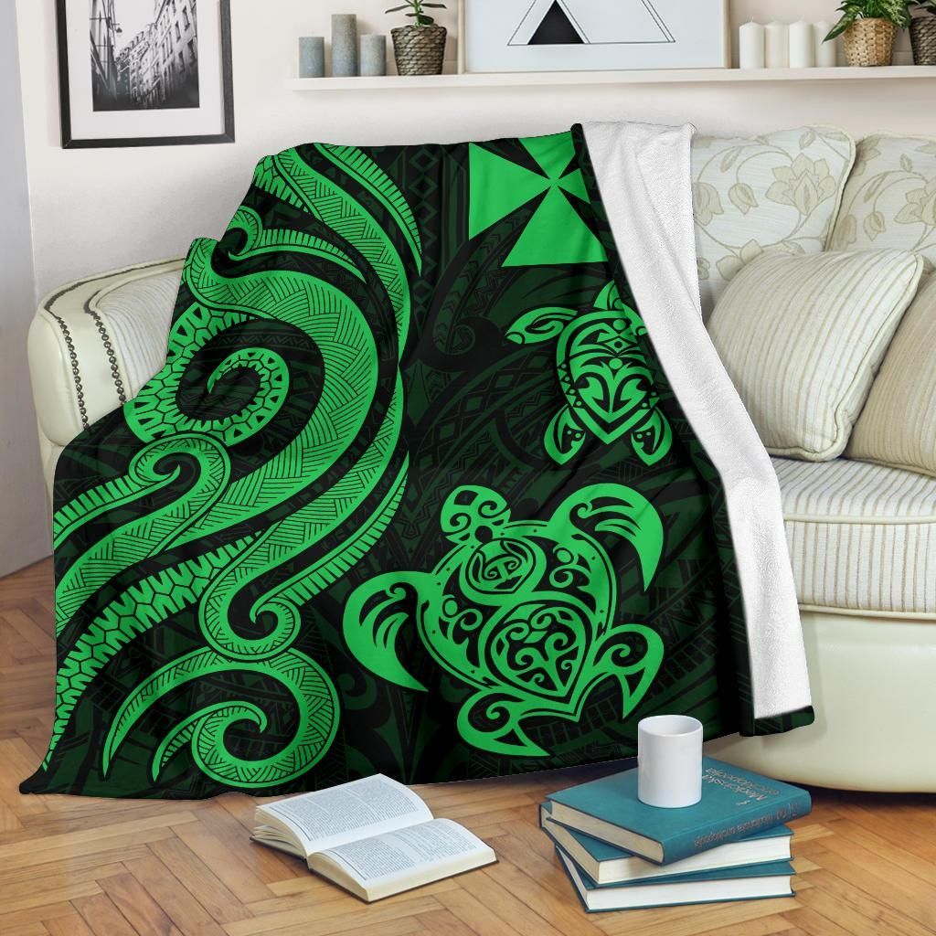 Wallis and Futuna Premium Blanket - Green Tentacle Turtle