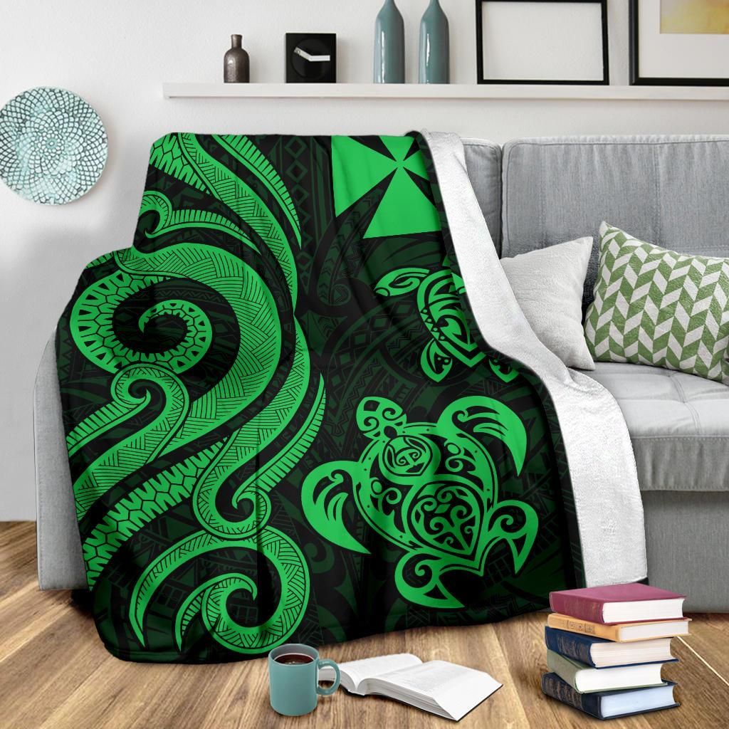 Wallis and Futuna Premium Blanket - Green Tentacle Turtle