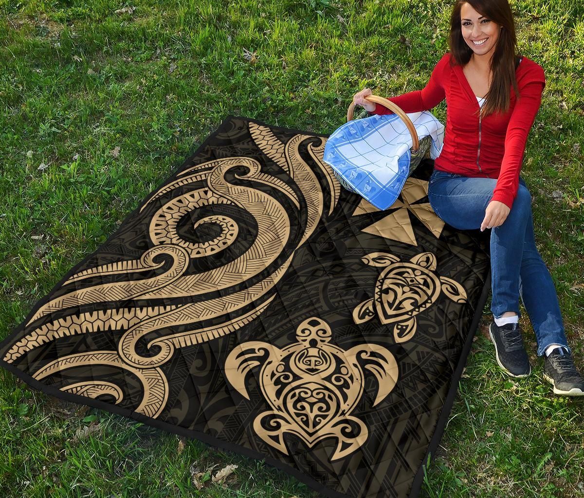 Wallis and Futuna Premium Quilt - Gold Tentacle Turtle