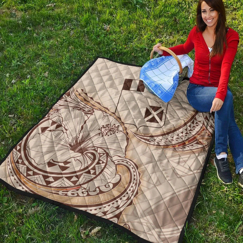 Wallis and Futuna Premium Quilt - Hibiscus Flowers Vintage Style