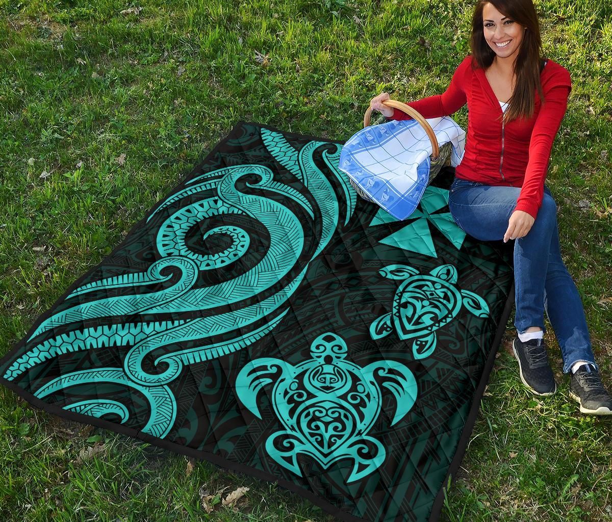 Wallis and Futuna Premium Quilt - Turquoise Tentacle Turtle