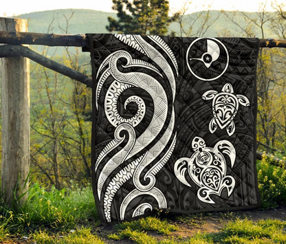 Yap Micronesian Premium Quilt - White Tentacle Turtle