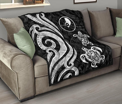 Yap Micronesian Premium Quilt - White Tentacle Turtle