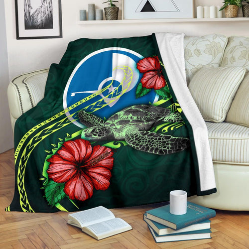 Yap Polynesian Premium Blanket - Green Turtle Hibiscus