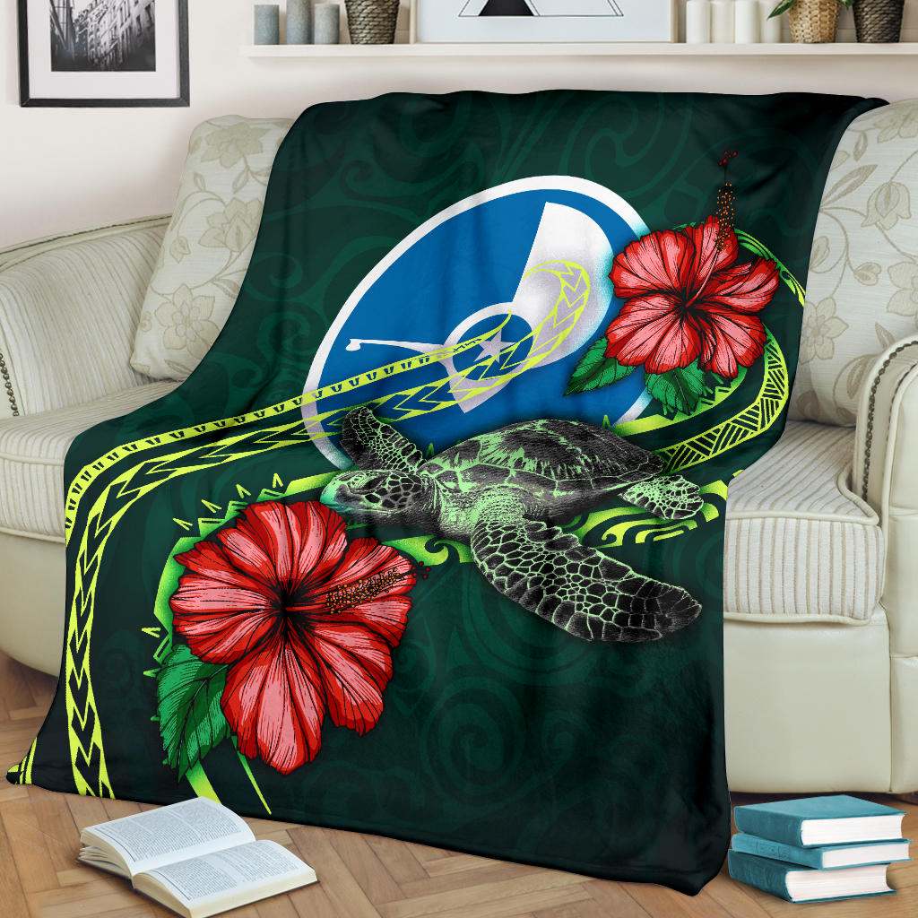 Yap Polynesian Premium Blanket - Green Turtle Hibiscus