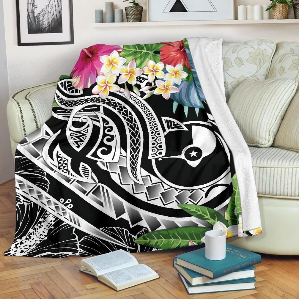 Yap Polynesian PREMIUM BLANKET - Summer Plumeria (Black)