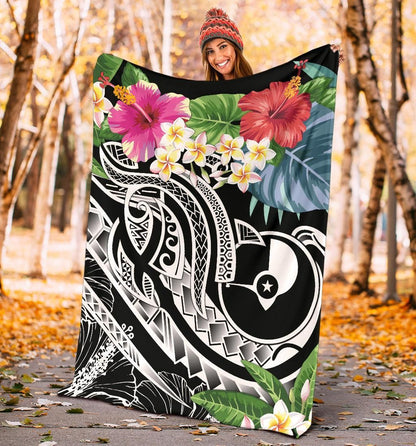 Yap Polynesian PREMIUM BLANKET - Summer Plumeria (Black)