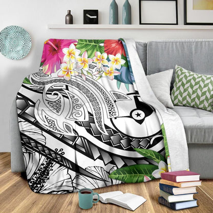 Yap Polynesian Premium Blanket- Summer Plumeria (White)