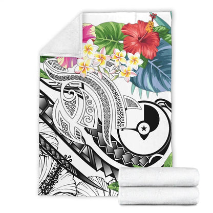 Yap Polynesian Premium Blanket- Summer Plumeria (White)