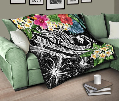 YAP Polynesian Premium Quilt - Summer Plumeria (Black)