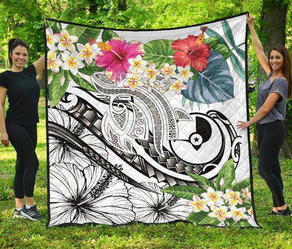 YAP Polynesian Premium Quilt - Summer Plumeria (White)