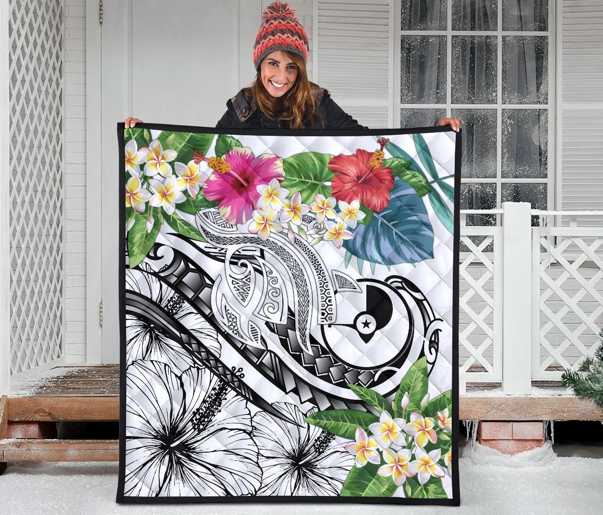 YAP Polynesian Premium Quilt - Summer Plumeria (White)