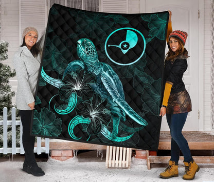 Yap Polynesian Premium Quilt - Turtle With Blooming Hibiscus Turquoise