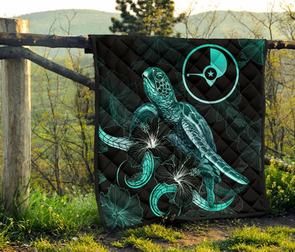 Yap Polynesian Premium Quilt - Turtle With Blooming Hibiscus Turquoise