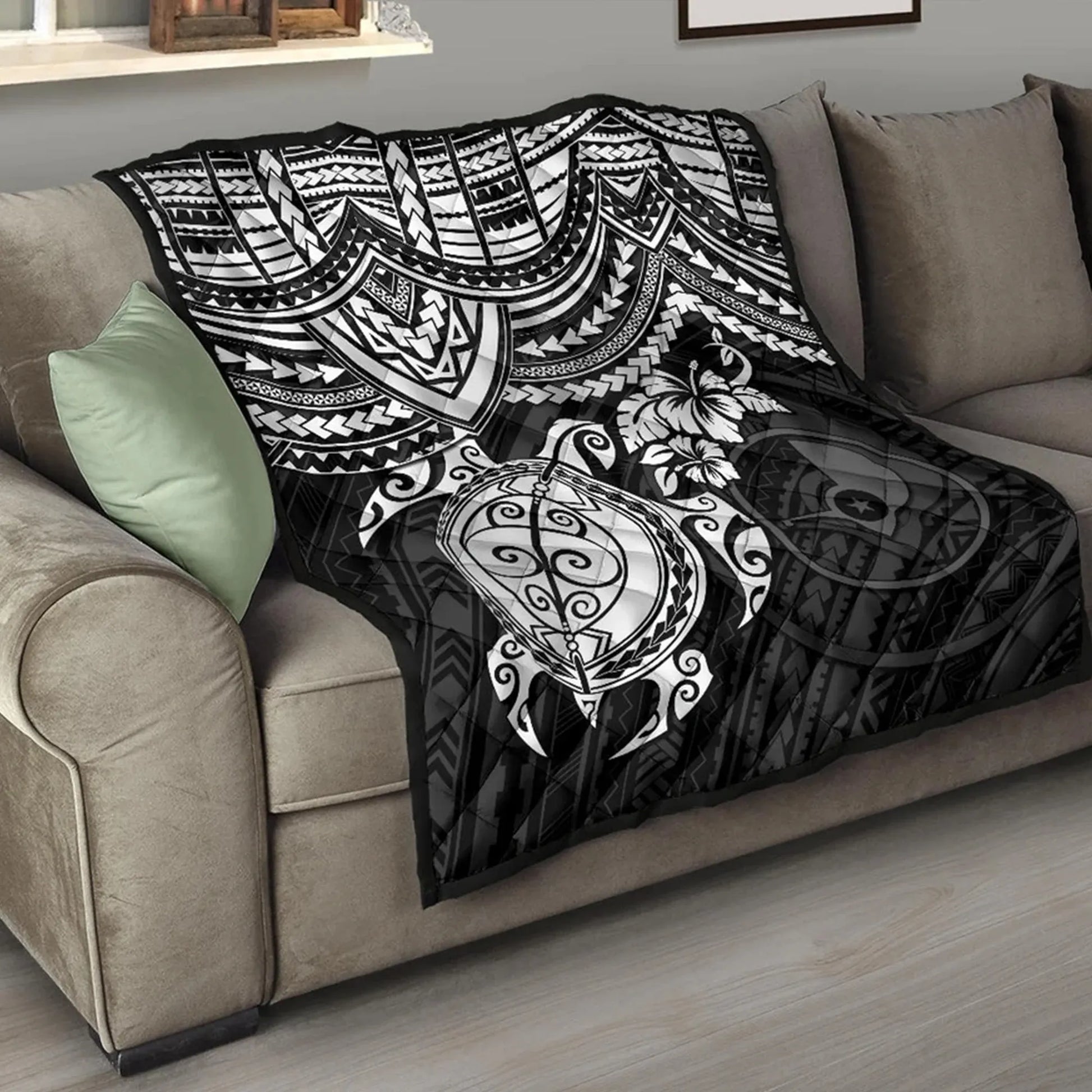 Yap Polynesian Premium Quilt - White Turtle