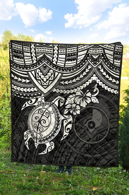Yap Polynesian Premium Quilt - White Turtle