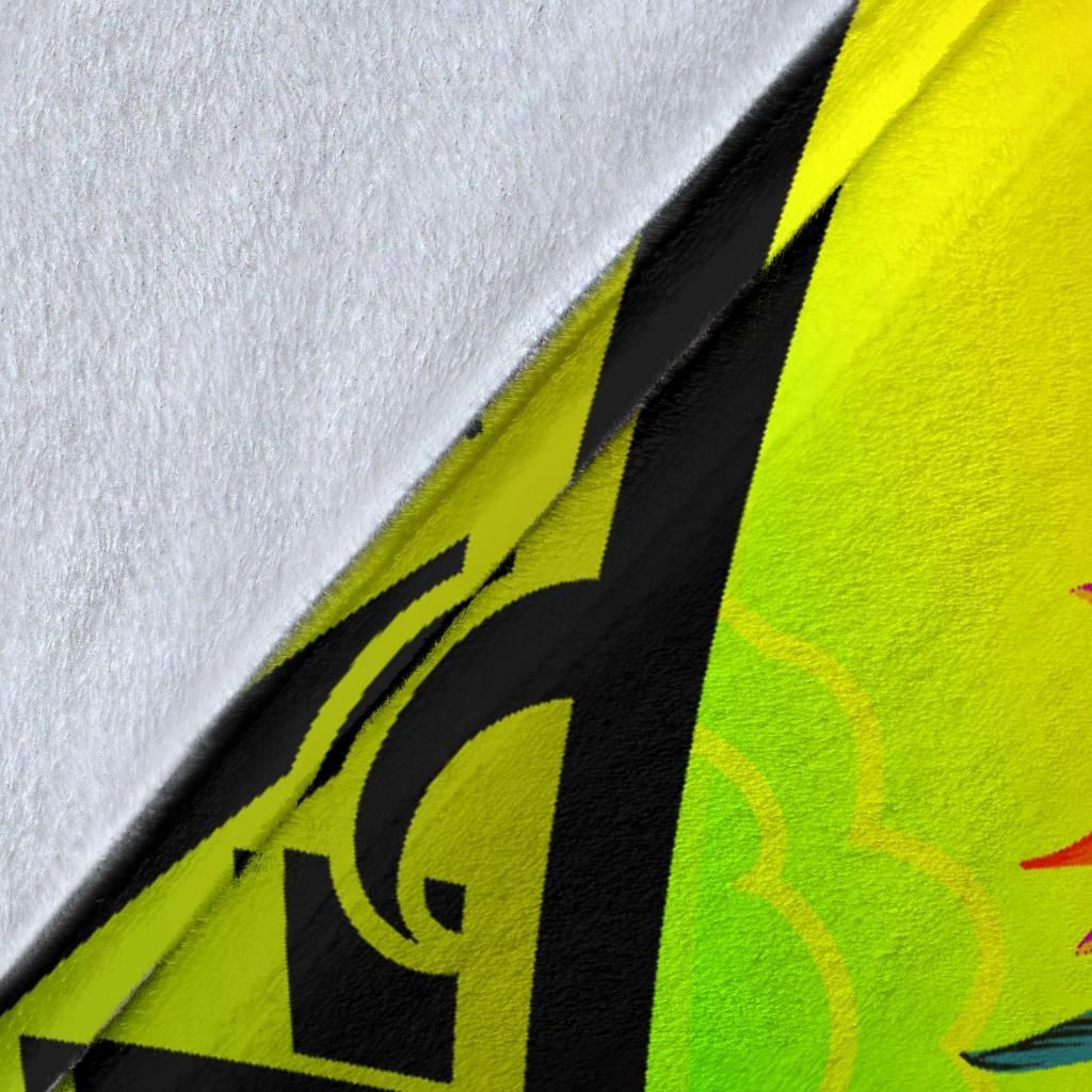 Yap Premium Blanket - Polynesian Hook And Hibiscus (Reggae)