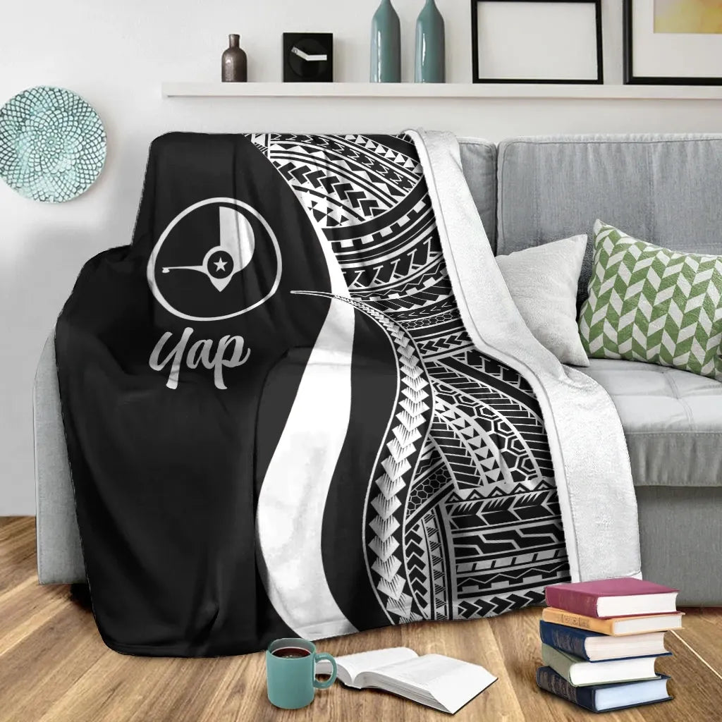 Yap Premium Blanket - White Polynesian Tentacle Tribal Pattern